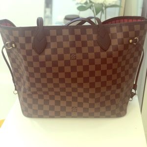 Louis Vuitton Neverfull MM